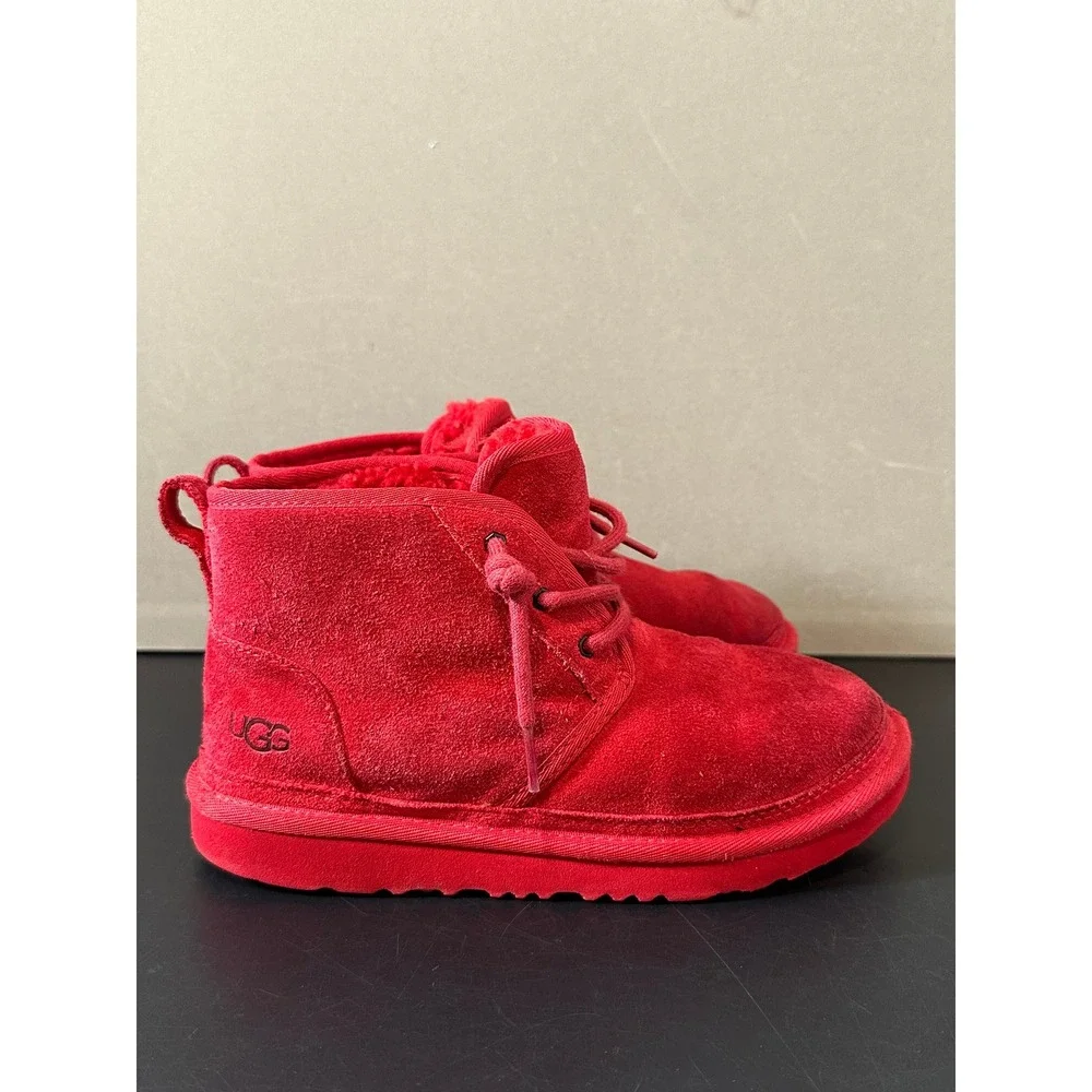 UGG Neumel Red Suede Lace Up Chukka Boots Mens Womens‎ Unisex